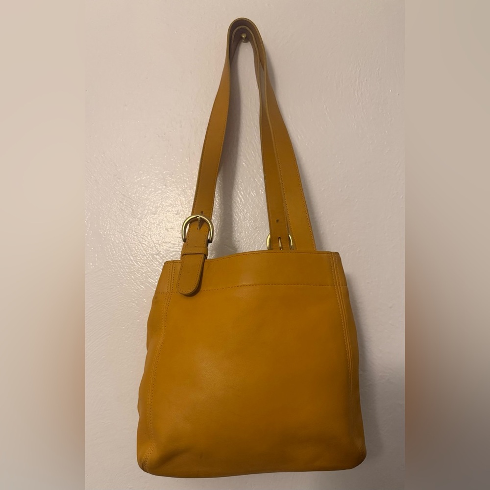 Vintage leather Coach SoHo Buckle Tote